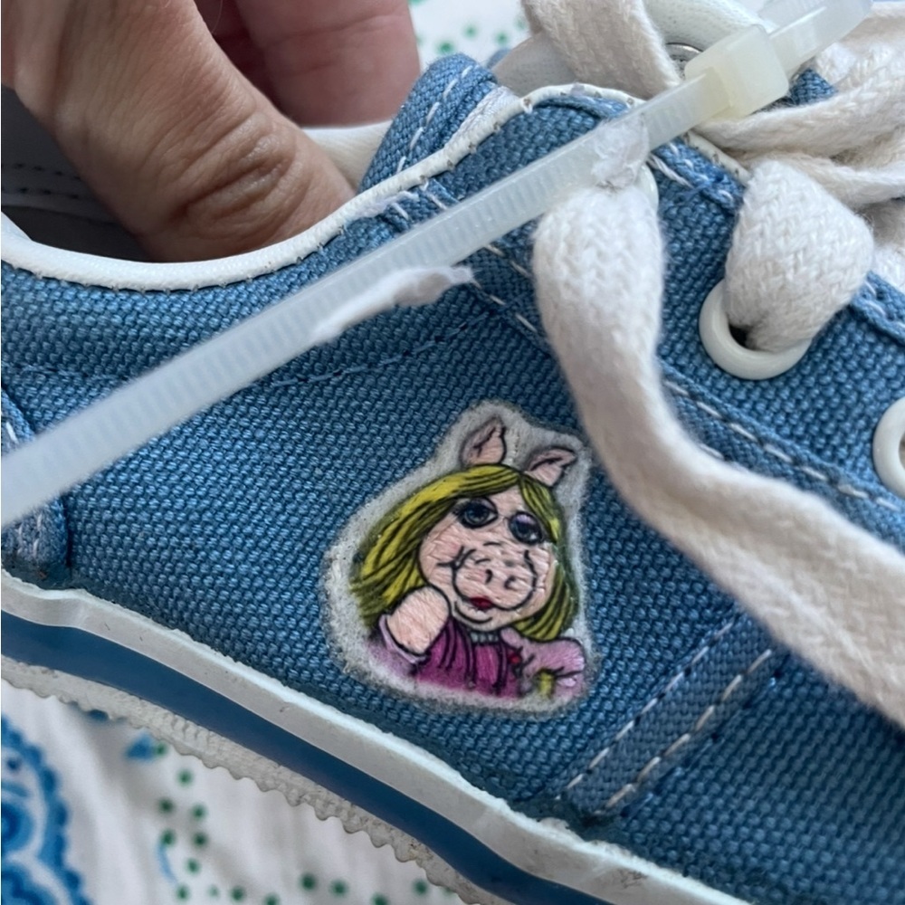 EUC Vintage The Muppets Miss. Piggy Keds Sneakers - Picture 2 of 7